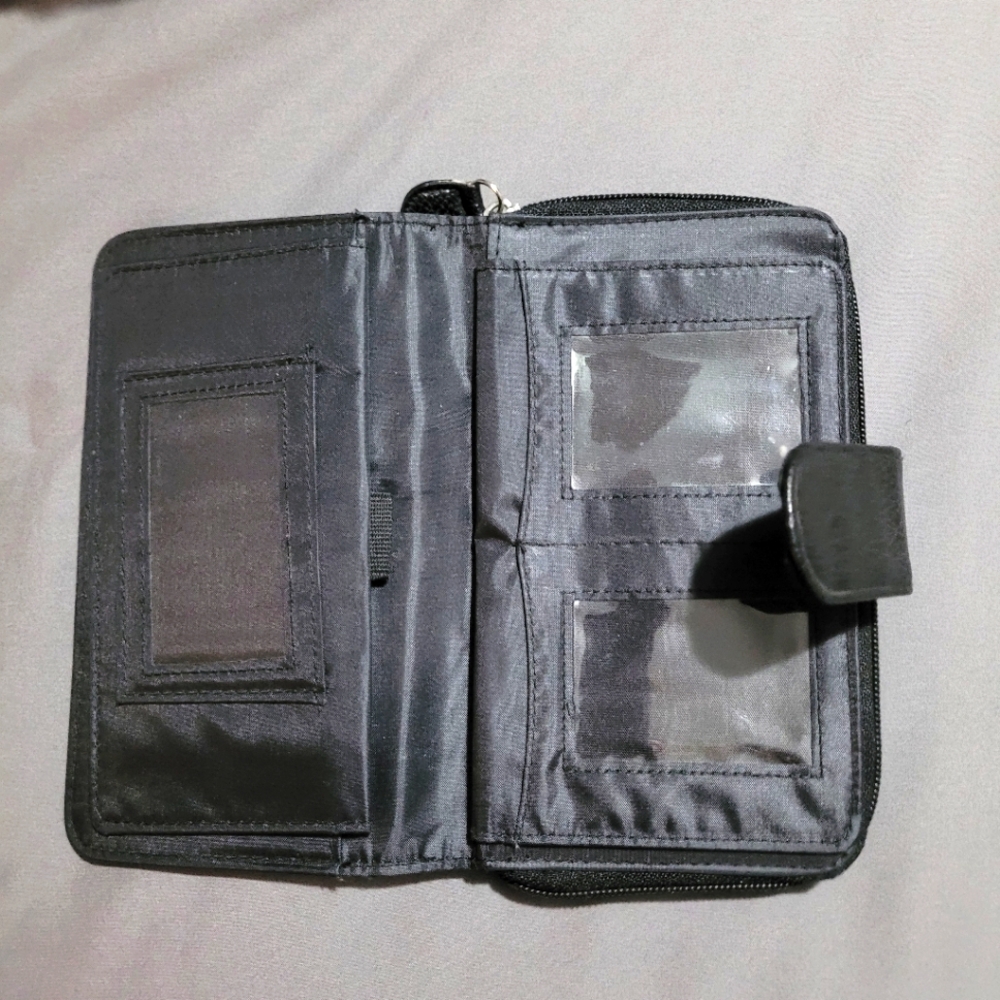 Wallet - Picture 3 of 5
